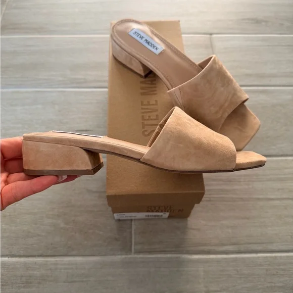 Steve Madden Tan Women's Sandals - Picture 2 of 5